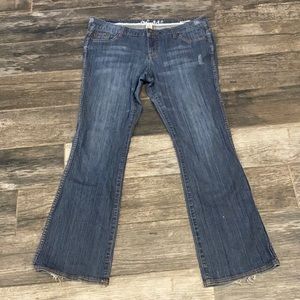 Women size 17 MUDD jeans